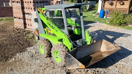 Smykový nakladač